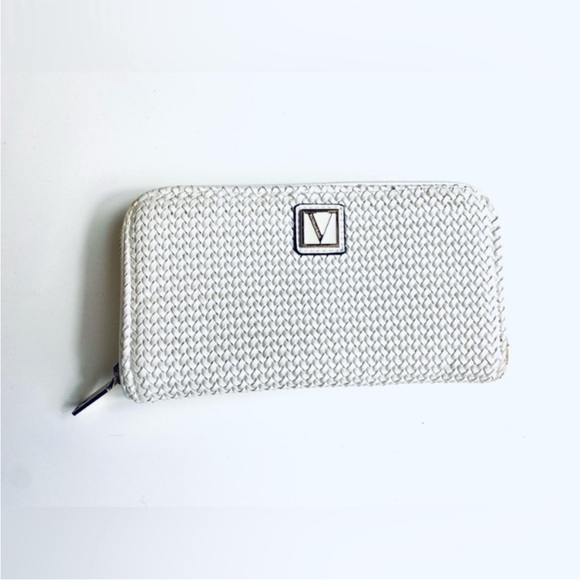 VS white coconut woven large full zip three compartment wallet size large - Picture 12 of 12